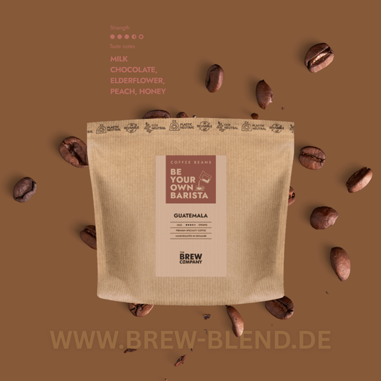 Guatemala Arabica Kaffeebohnen mittel geröstet von Brew Blend mit milden fruchtigen und schokoladigen Noten, fair gehandelt und nachhaltig produziert.
