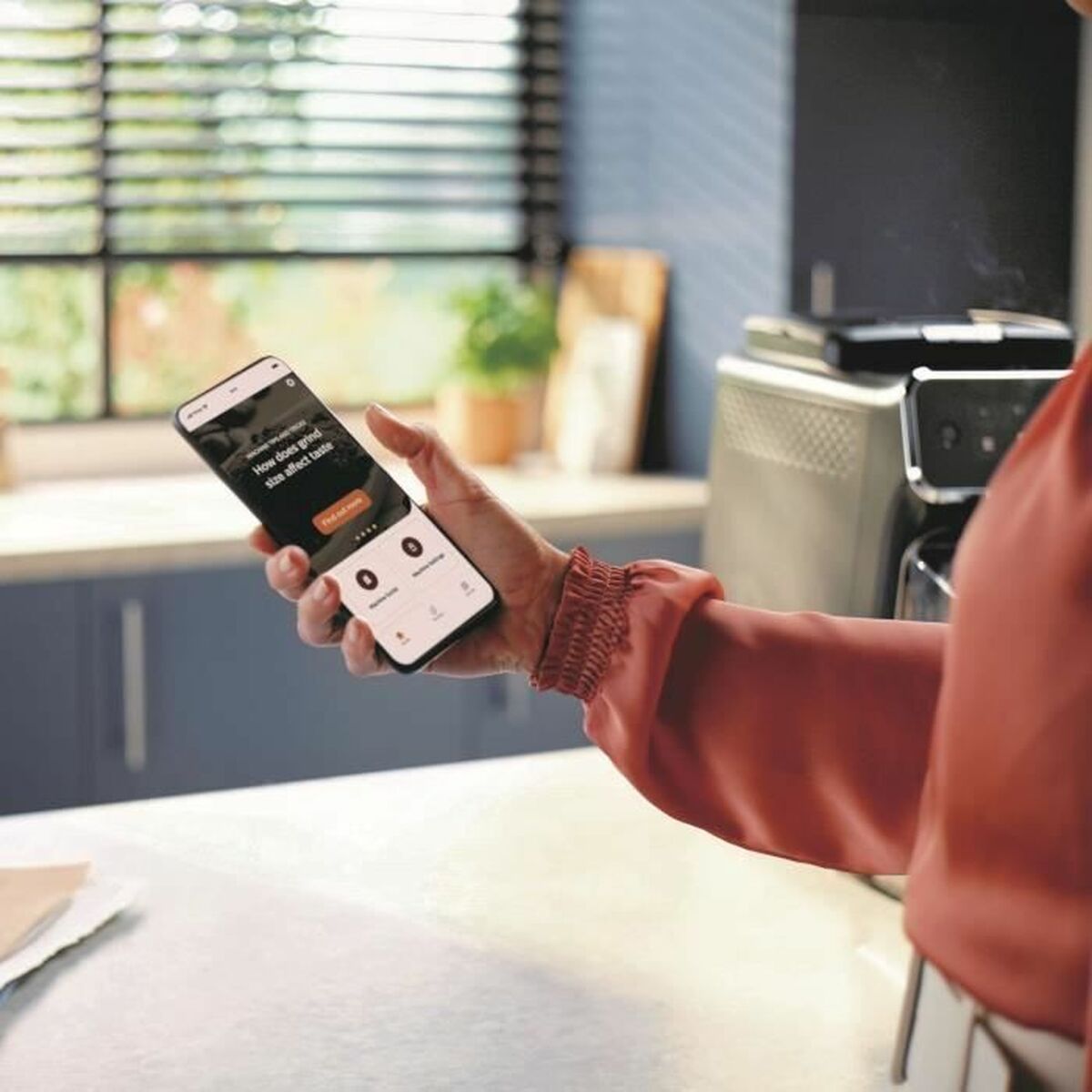 Philips EP2333/40 Kaffeevollautomat (LatteGo, 1,8 L), Weiß/Chrom